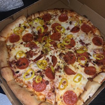 Picasso's - Lee's special: pepperoni, banana peppers, bacon, black olives** (**were omitted per request of my boyfriend) - Pizza Near Me - Jacksonville, Florida