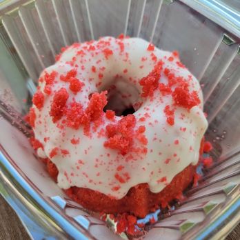 Cali Sweet Cakes - Red Velvet Bundt Cake - Bakeries Near Me Cali Sweet Cakes - Red Velvet Bundt Cake - Bakeries Near Me