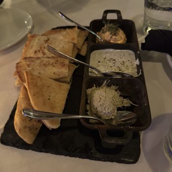 Beeside Balcony - Pita bread Trio Of Dips - Mediterranean Near Me - Del Mar, California