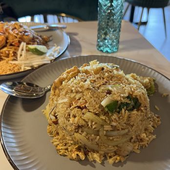 Phirom - Pineapple Fried Rice - Thai Near Me - Plainsboro, New Jersey