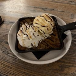Union Straw - Ally's Cookie Skillet cookies and cream