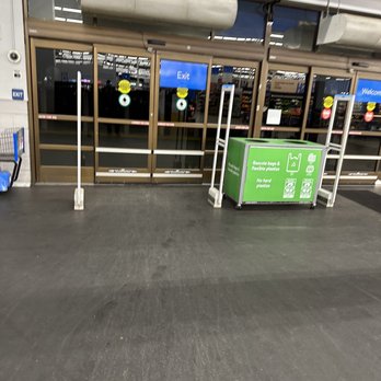Walmart Supercenter - Department Stores Near Me - Sanger, California