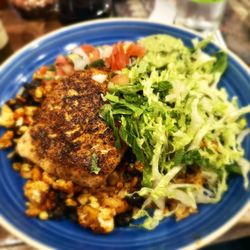 Green Coyote Cantina - Power bowl plus salmon
