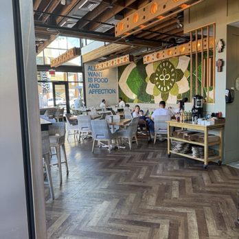Farm and Craft Scottsdale - Seating area - New American Near Me - Scottsdale, Arizona
