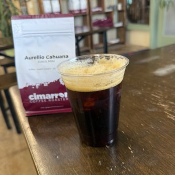 Cimarron Coffee Roasters - Pourover - iced, and a bag of beans - Coffee Roasteries Near Me - Montrose, Colorado Cimarron Coffee Roasters - Pourover - iced, and a bag of beans - Coffee Roasteries Near Me - Montrose, Colorado