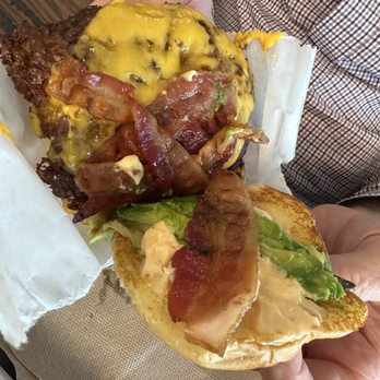 Shake Shack Willow Place - Sloppy execution - Burgers Near Me - Richmond, Virginia Shake Shack Willow Place - Sloppy execution - Burgers Near Me - Richmond, Virginia