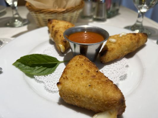 Casa Mia Trattoria by null
