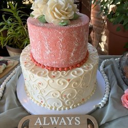 Gwendolyn Lee Cakery - SooooGooood