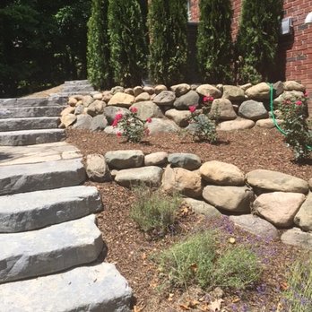 Apex Brick and Landscape Services - stone steps leading up to a house - Landscaping Near Me - Northville, Michigan Apex Brick and Landscape Services - stone steps leading up to a house - Landscaping Near Me - Northville, Michigan