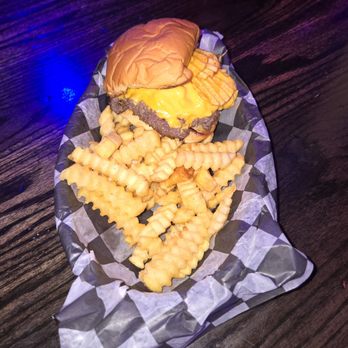 Jack Brown's Beer & Burger Joint - Murfreesboro - The 'Greg Brady' burger. Wife gave it a score of 8/10 - Burgers Near Me - Murfreesboro, Tennessee Jack Brown's Beer & Burger Joint - Murfreesboro - The 'Greg Brady' burger. Wife gave it a score of 8/10 - Burgers Near Me - Murfreesboro, Tennessee