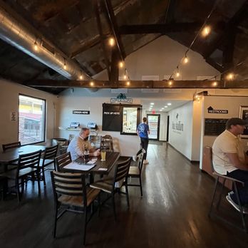 Hollar Burger - Interior - Burgers Near Me - Richmond, Kentucky Hollar Burger - Interior - Burgers Near Me - Richmond, Kentucky