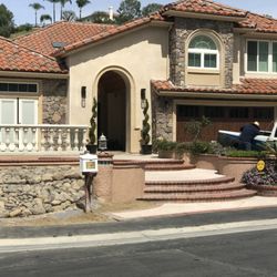 Vefo Inc - See the decorative foam around windows