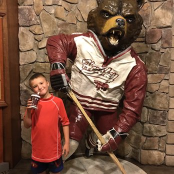 The Bears' Den - Sports Bars Near Me - Hershey, Pennsylvania