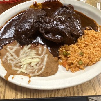 Taqueria Autlan - Pollo con mole - Mexican Near Me - Lubbock, Texas Taqueria Autlan - Pollo con mole - Mexican Near Me - Lubbock, Texas