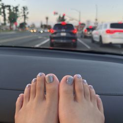 Myle’s Nail Spa - Cat eye gel pedicure