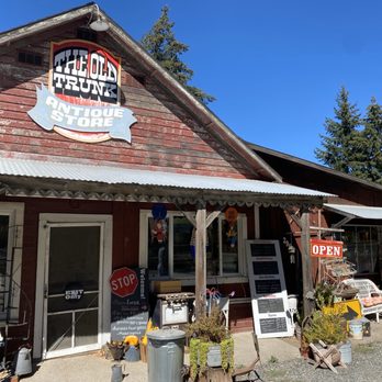 The Old Trunk Antique Store - Antiques Near Me - Hood River, Oregon The Old Trunk Antique Store - Antiques Near Me - Hood River, Oregon