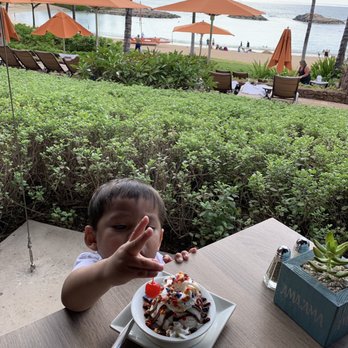 Ama Ama Restaurant - Ice cream sundae! - New American Near Me - Kapolei, Hawaii