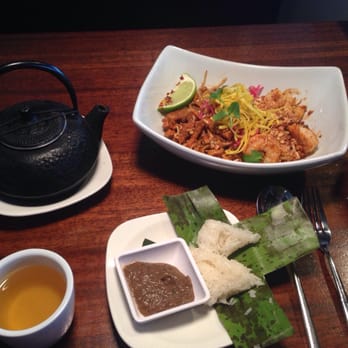 Malai Kitchen - Shrimp Pad Thai - Thai Near Me - Dallas, Texas