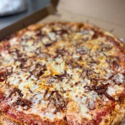 E Milano's Pizza House - Meat lovers
