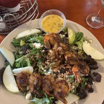 Aunt Kate's - Snowbird Salad with Blackened Shrimp - American Near Me - Saint Augustine, Florida