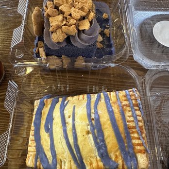Cafe 86 - Ube Trés Leches (top) and Ube Pop Tart - Coffee & Tea Near Me - Chino Hills, California