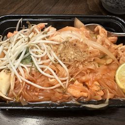 Chicken Pad Thai