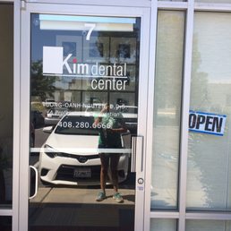 The front of Kim Dental Center The front of Kim Dental Center
