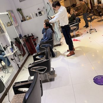 A Hair Salon - Hair Salons Near Me - New York, New York