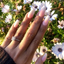 Natural ombré pink and white powder. Natural ombré pink and white powder.