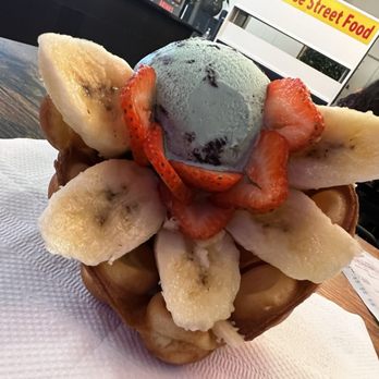 Ice Dream - Egg waffle with mint ice cream and strawberries bananas - Bubble Tea Near Me - Sacramento, California Ice Dream - Egg waffle with mint ice cream and strawberries bananas - Bubble Tea Near Me - Sacramento, California