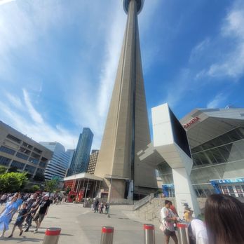 CN Tower - Landmarks & Historical Buildings Near Me - Toronto, Ontario CN Tower - Landmarks & Historical Buildings Near Me - Toronto, Ontario