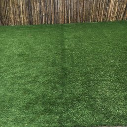 Lawn seem clearly visible. Lawn seem clearly visible.
