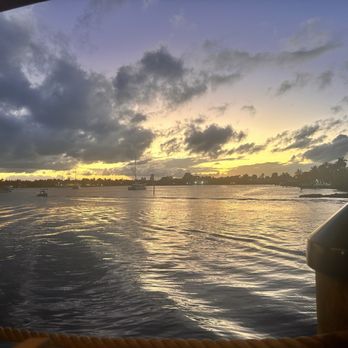 Le Tub - Amazing view and the best burger ever - Burgers Near Me - Hollywood, Florida