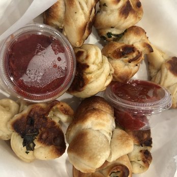Wild Garlic Pizza & Pub - Garlic knots - Salad Near Me - Reno, Nevada Wild Garlic Pizza & Pub - Garlic knots - Salad Near Me - Reno, Nevada