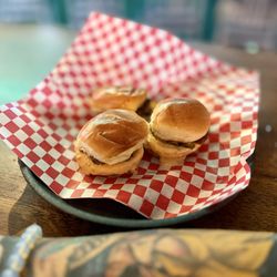 Spanky's Pizza - Sliders