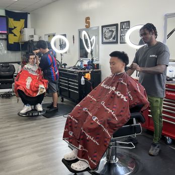 Trices Headquarters - Barbers Near Me - Lansing, Michigan