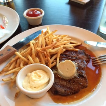 The Snug Pub - Steak frites - Pubs Near Me - Victoria, British Columbia The Snug Pub - Steak frites - Pubs Near Me - Victoria, British Columbia
