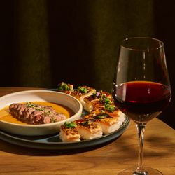 Earls Kitchen + Bar