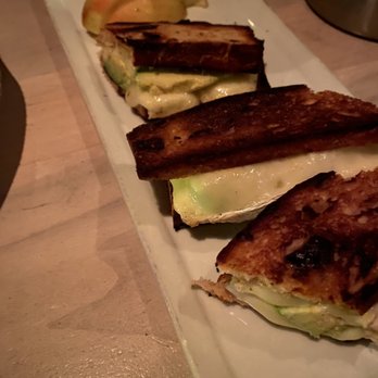 Bodega Wine Bar - Fig Challah & Brie Grilled Cheese - Wine Bars Near Me - Santa Monica, California Bodega Wine Bar - Fig Challah & Brie Grilled Cheese - Wine Bars Near Me - Santa Monica, California