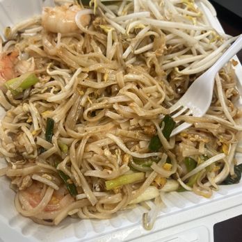 Thai Lily Cafe - Shrimp Pad Thai - Thai Near Me - Houston, Texas Thai Lily Cafe - Shrimp Pad Thai - Thai Near Me - Houston, Texas