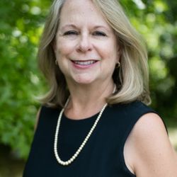 Oak Valley Dental Associates - Dr. Deb Lisull