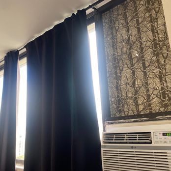 Hawaiian Monarch - This busted stupid wall paper. - Homeowner Association Near Me - Honolulu, Hawaii Hawaiian Monarch - This busted stupid wall paper. - Homeowner Association Near Me - Honolulu, Hawaii