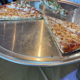 The barbecue chicken pizza is amazing! The barbecue chicken pizza is amazing!