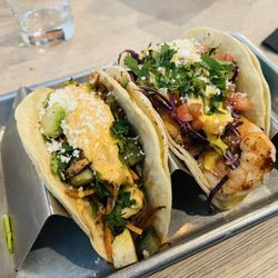 Yo Mommas Cantina - Shrimp Taco & Veggie Medley (Taco)