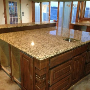 McCarthy Steam and Sauna Bath - a large kitchen island - Interior Design Near Me - Fort Worth, Texas