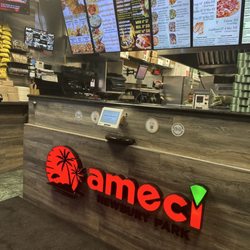 Ameci Pizza - Newbury Park - Ameci's ROCKS !!