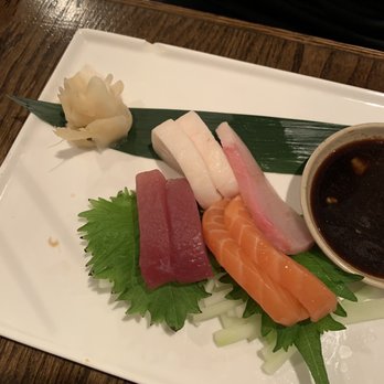 yoshimoto 2 - Sashimi Appetizer  Came with 10 pieces ... sorry, ate a few - Japanese Near Me - Sewel, New Jersey