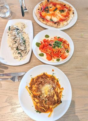 Oliver's Trattoria by null