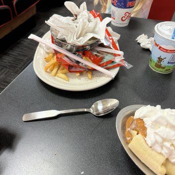 Friendly's - Trash - Burgers Near Me - Bel Air, Maryland Friendly's - Trash - Burgers Near Me - Bel Air, Maryland