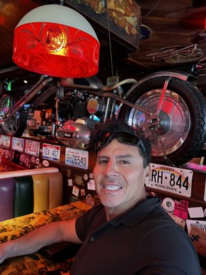 Barney's Beanery by null